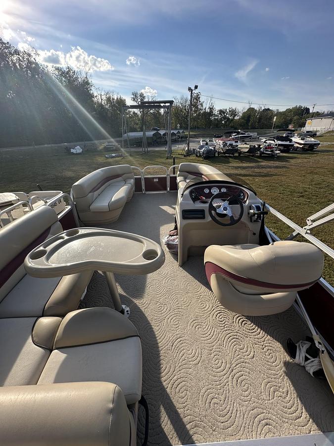 Used 2013 Suntracker PB 20 DLX