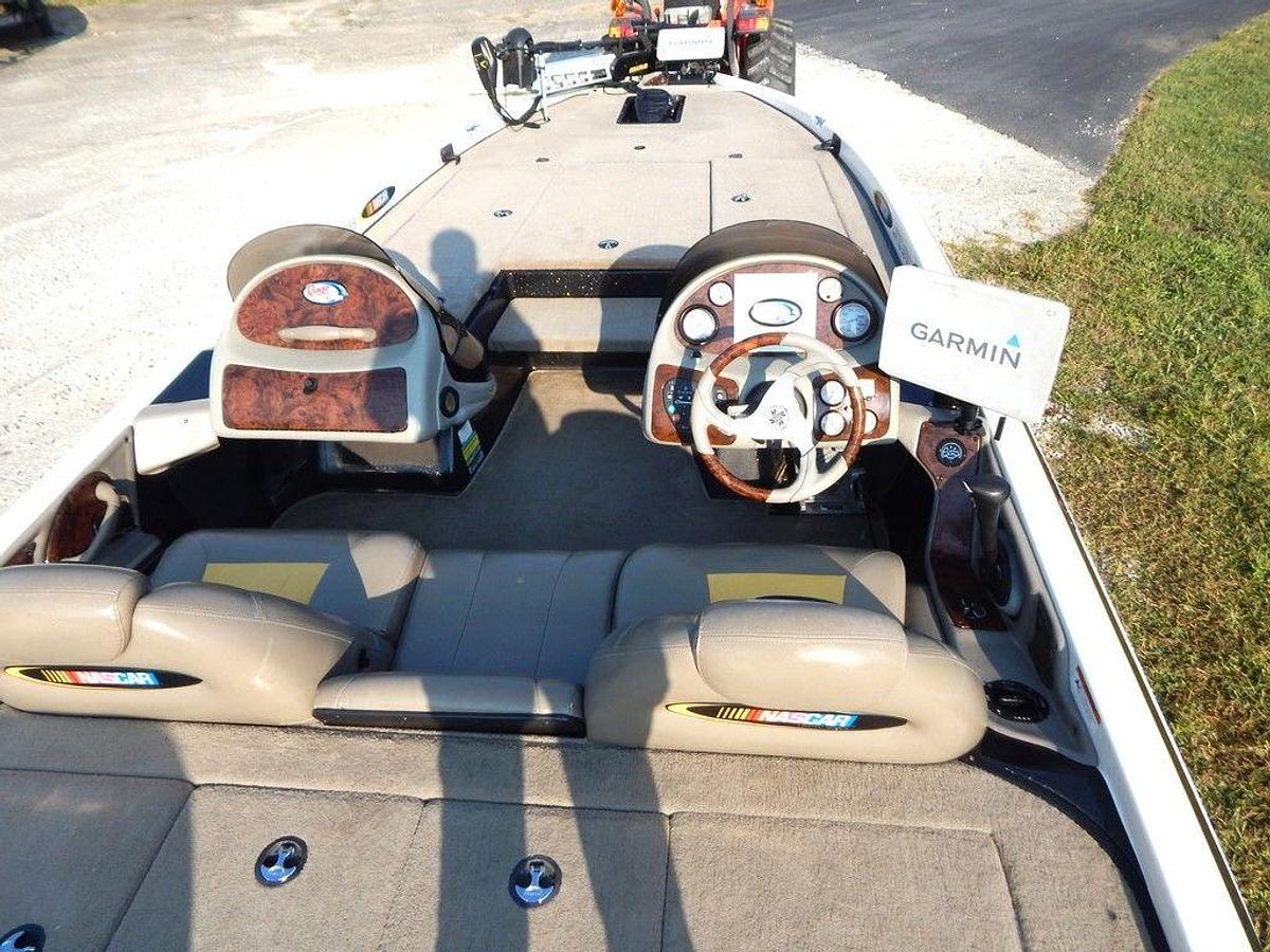 Used 2003 Ranger 521 DVX