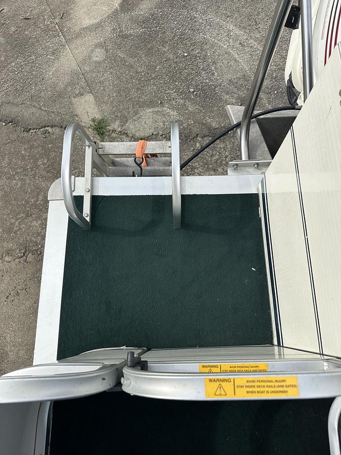 Used 2003 Playbuoy Windjammer 2223 SE