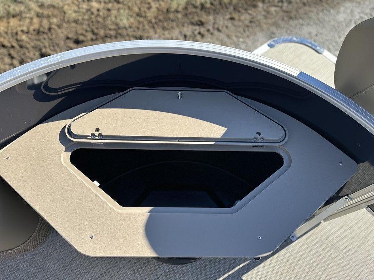 2025 SYLVAN MIRAGE 8522 CRS DS