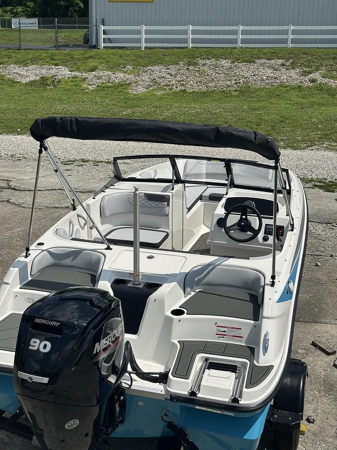 Used 2026 Bayliner M17