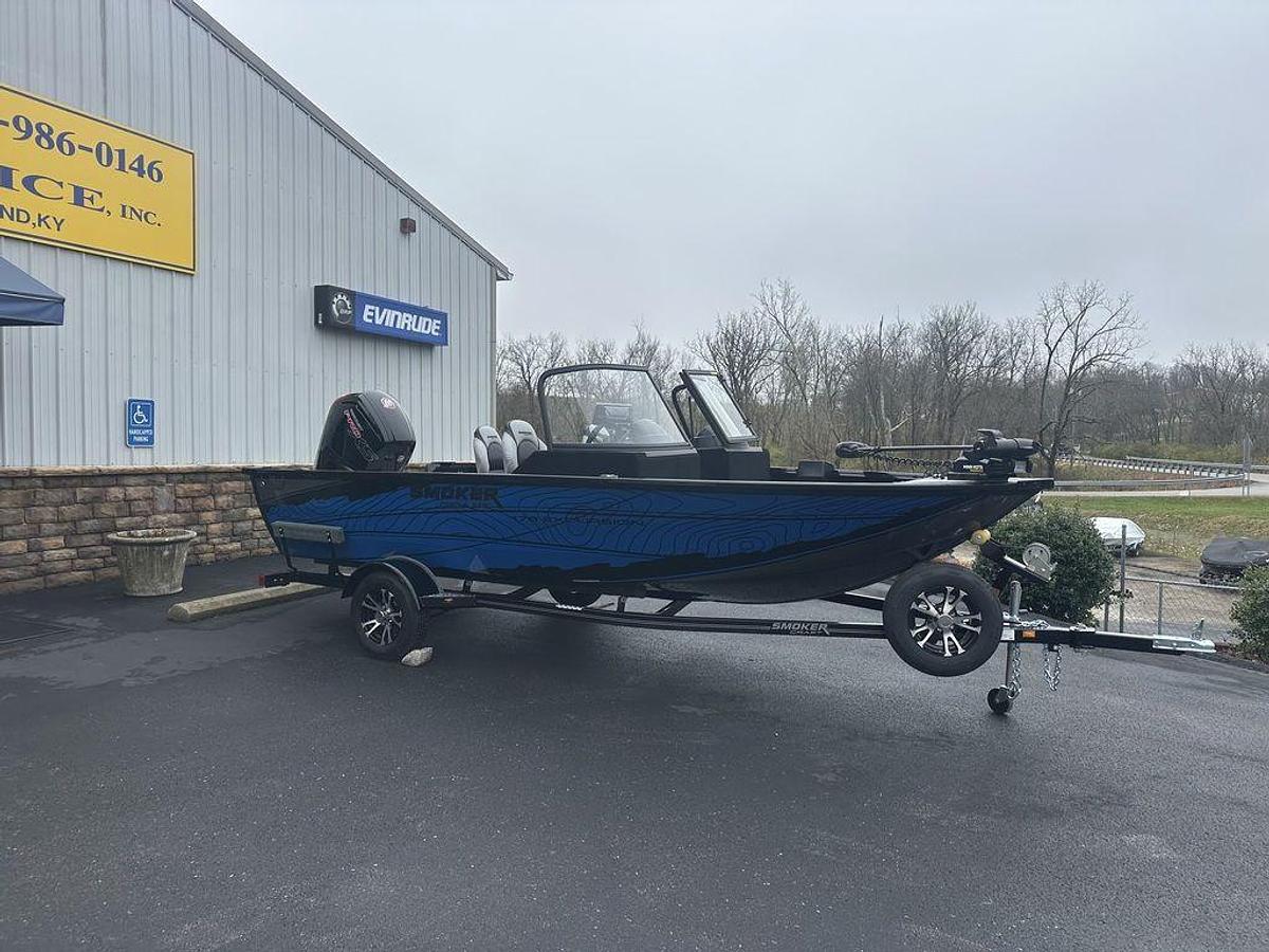 2026 Smoker Craft Excursion 17 DC