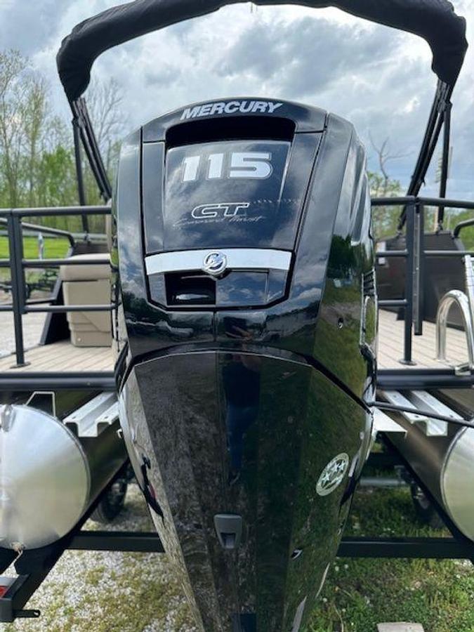 2025 Sylvan 822 CLZ DH