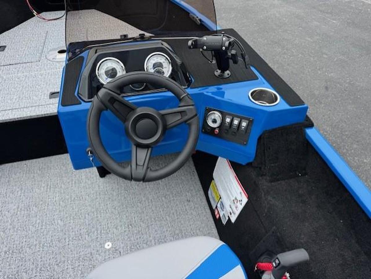 2026 Smoker Craft Lazer 161