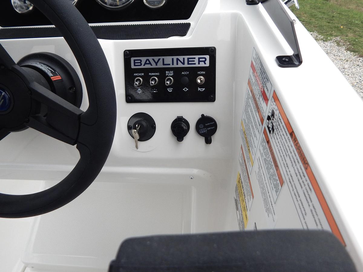 2024 Bayliner M19