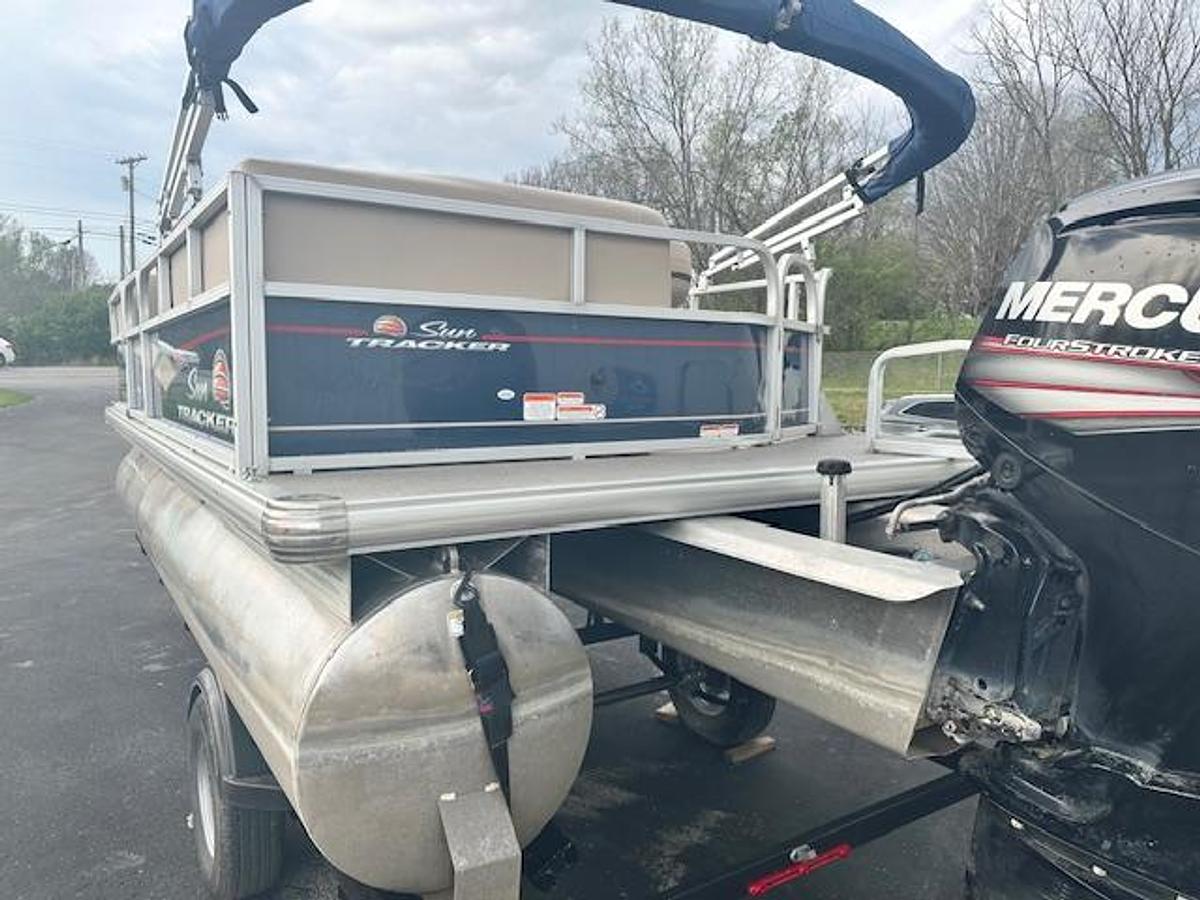 Used 2019 SunTracker Party Barge 18