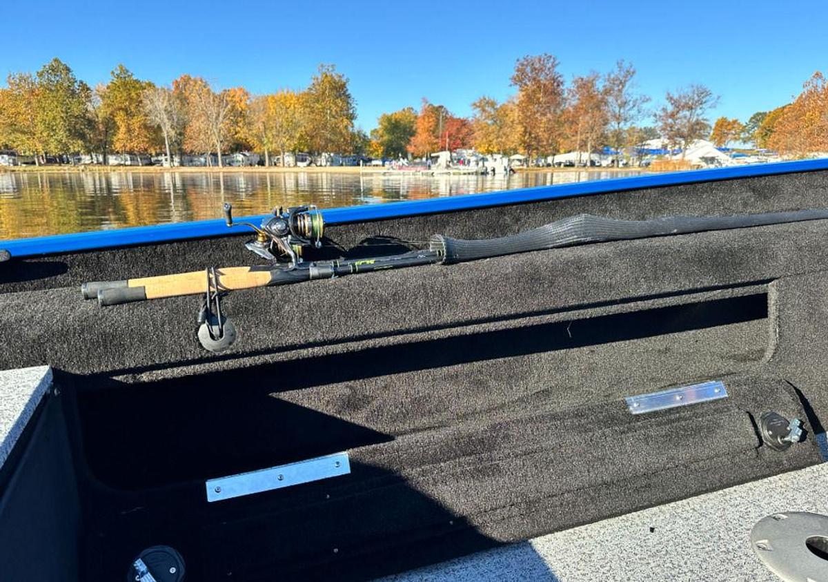 2026 Smoker Craft Lazer 161