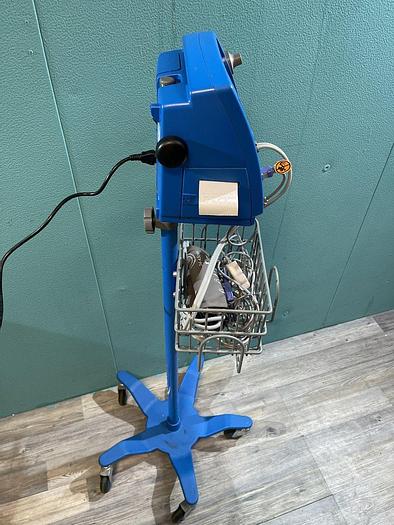 Gebraucht GE DINAMAP Pro 400V2 Patientenmonitor auf Trolley mit Zubehör