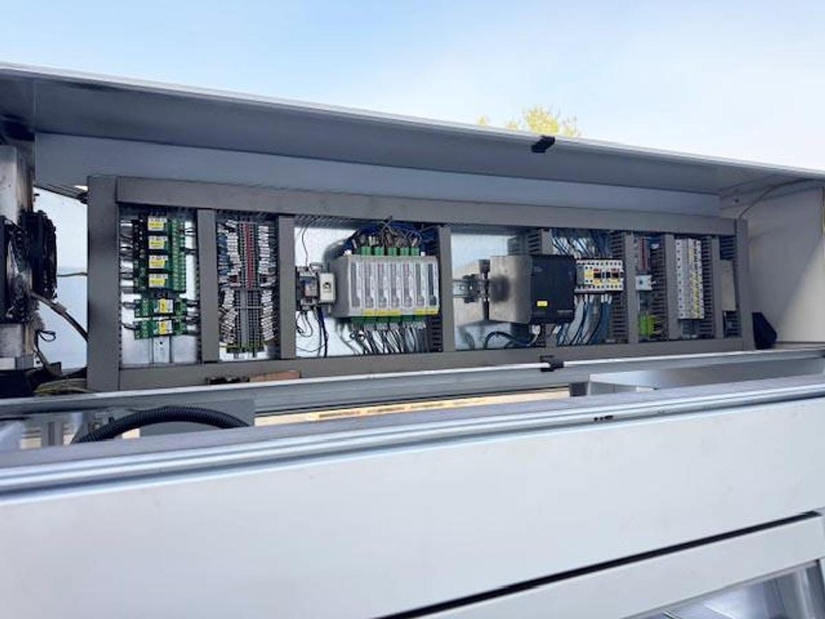 Used SMIpack Automatic Overlap Shrink Wrapper + Tray Former + Laner