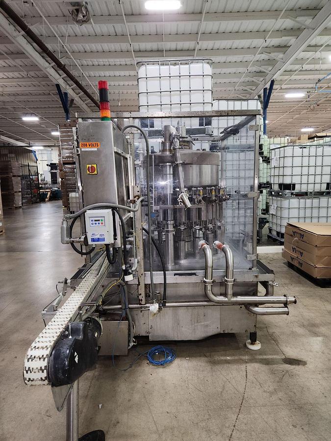 Used IMA 18 Valve Piston Filler model Farmomac F370