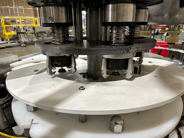 Used FOGG 18 valve Bottle Filler with 5 head Plastic Screw Capper