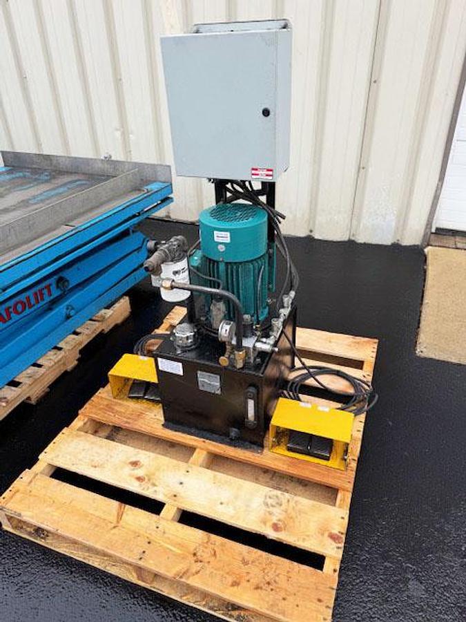 Used STORCAN Semi-Automatic Depalletizer
