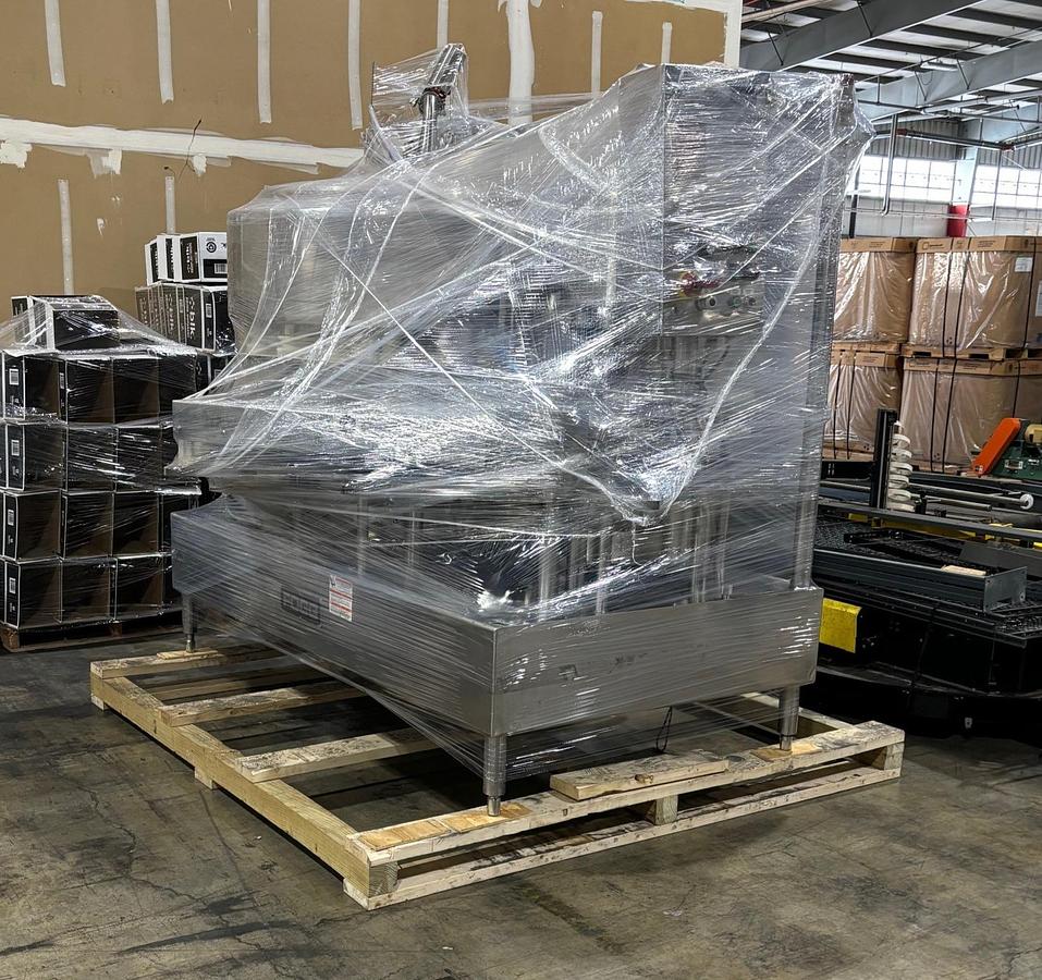 Used FOGG 18 valve Bottle Filler with 5 head Plastic Screw Capper