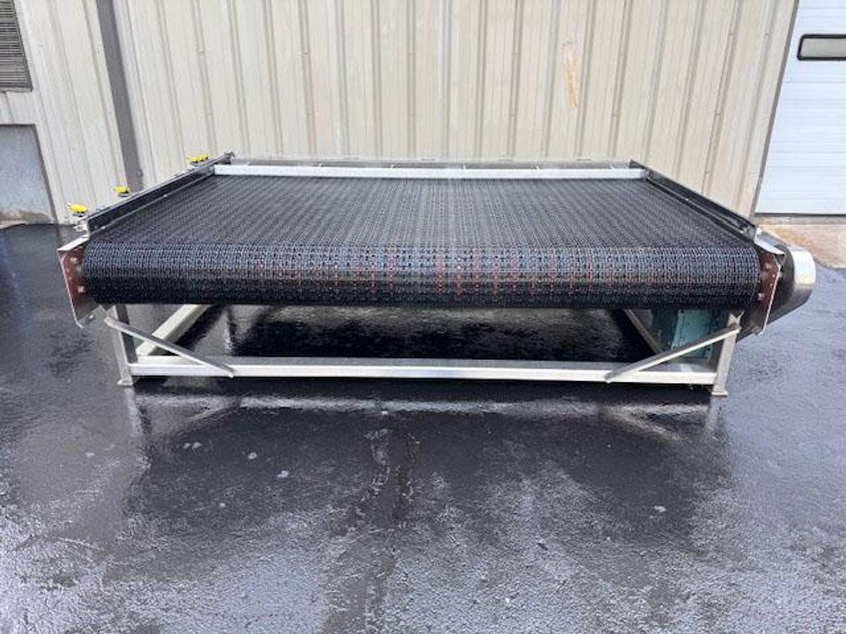 Used NERCON Bi-Directional Accumulation Table, Stainless Steel 9' Wide x 7' Long