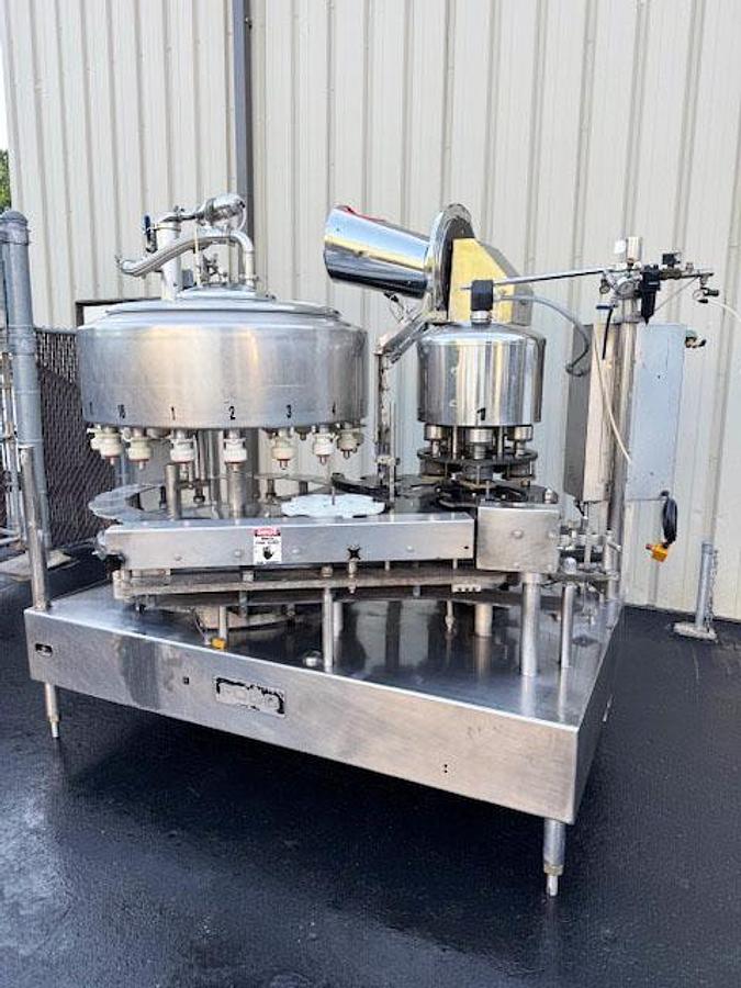 Used FOGG 18 Valve Bottle Filler with 5 head Plastic Screw Capper