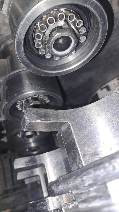 Used Crown Bevcorp 40 Valve Can Filler with Angelus 61H Seamer
