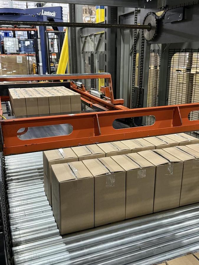 Used Columbia Low Level Case Palletizer, Model FL3000, Mfg’d 2018