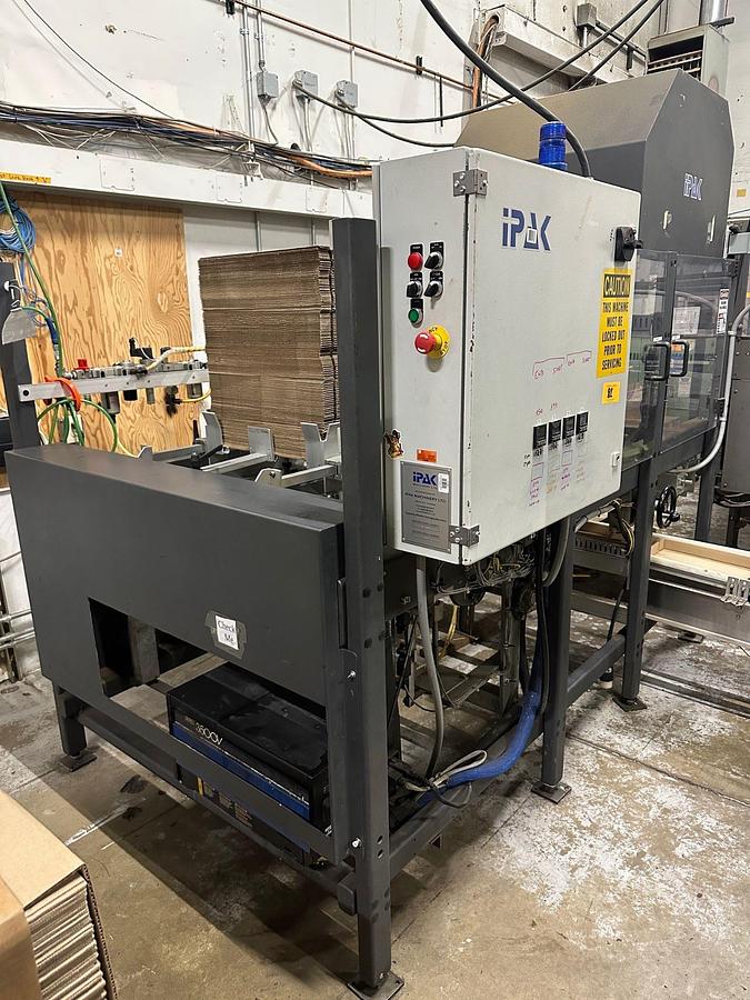 Used iPak Fully Automatic Tray Former, Model TF-200Q Tray Former