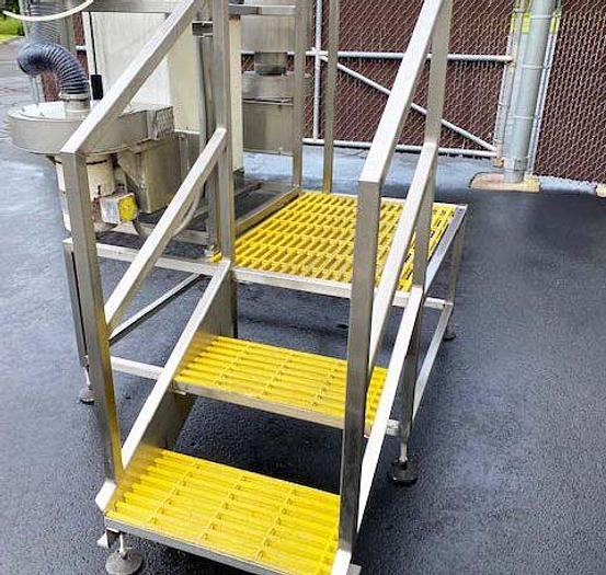 Used A&E Can Twist Rinser - Ionized Air