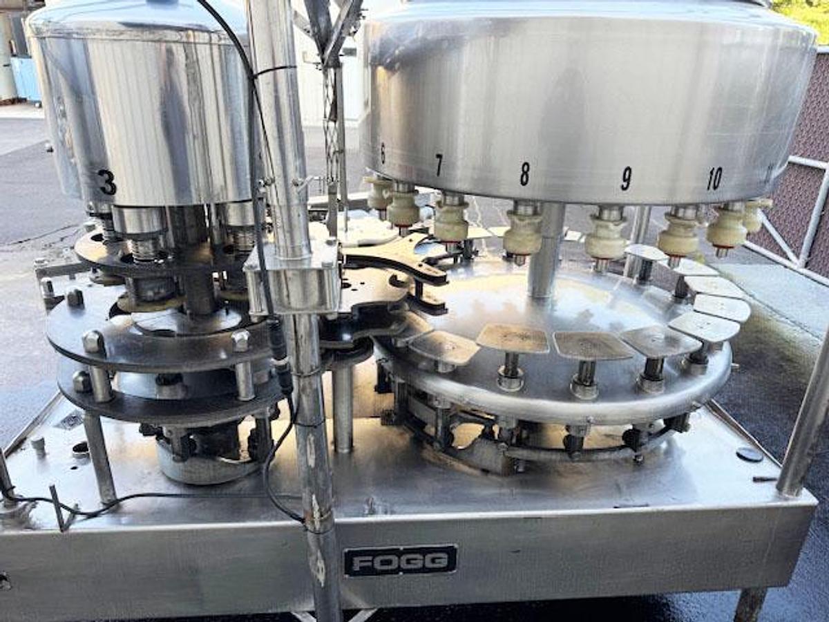 Used FOGG 18 Valve Bottle Filler with 5 head Plastic Screw Capper