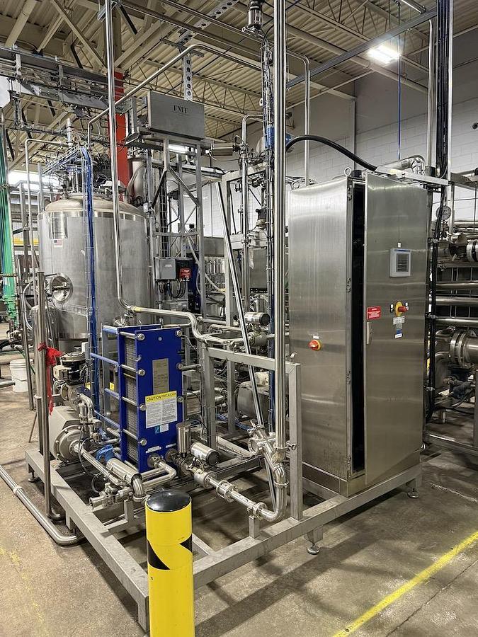 Used Complete Beverage Canning Line with Krones 28v Can Filler and Ferrum Can Seamer 