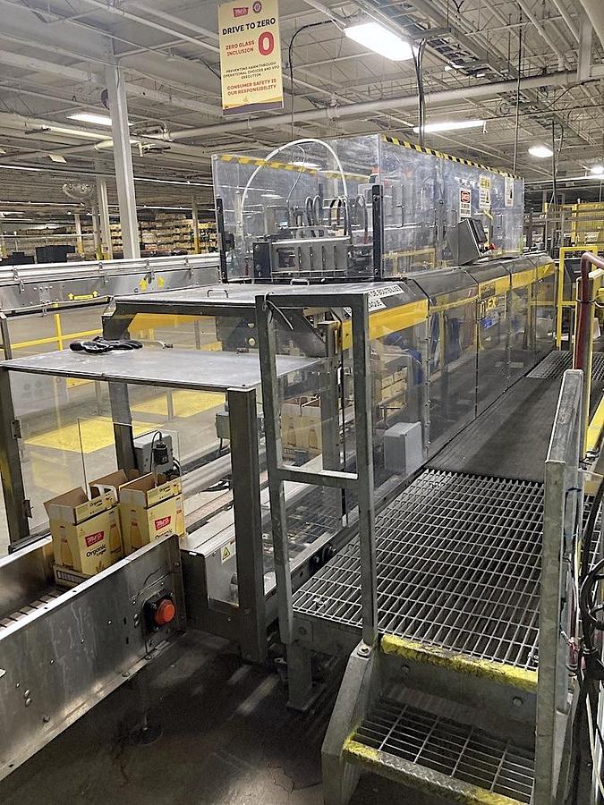 Used Hartness Model 835 Flex Case Packer - Tray Packer