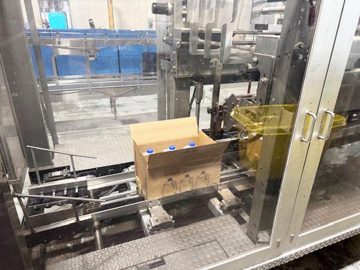 Used Hartness Model 2800 Automatic Servo Case Packer with Laner