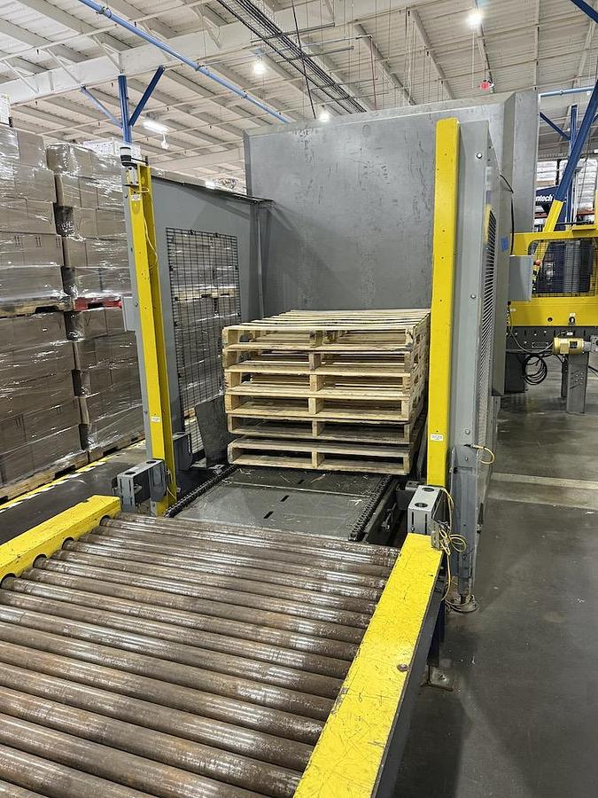Used Columbia Low Level Case Palletizer, Model FL3000, Mfg’d 2018