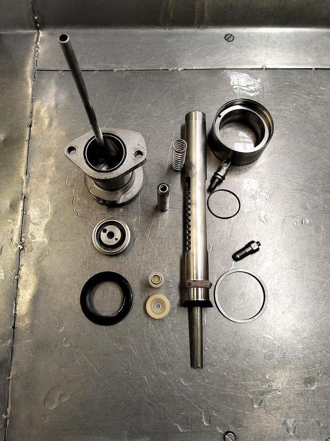 Used Crown Bevcorp 40 Valve Can Filler with Angelus 61H Seamer