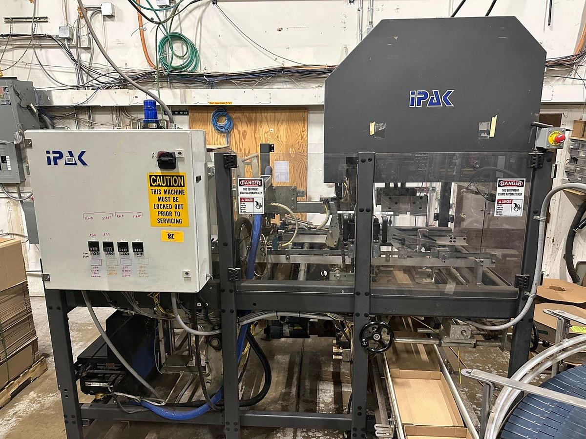 Used iPak Fully Automatic Tray Former, Model TF-200Q Tray Former