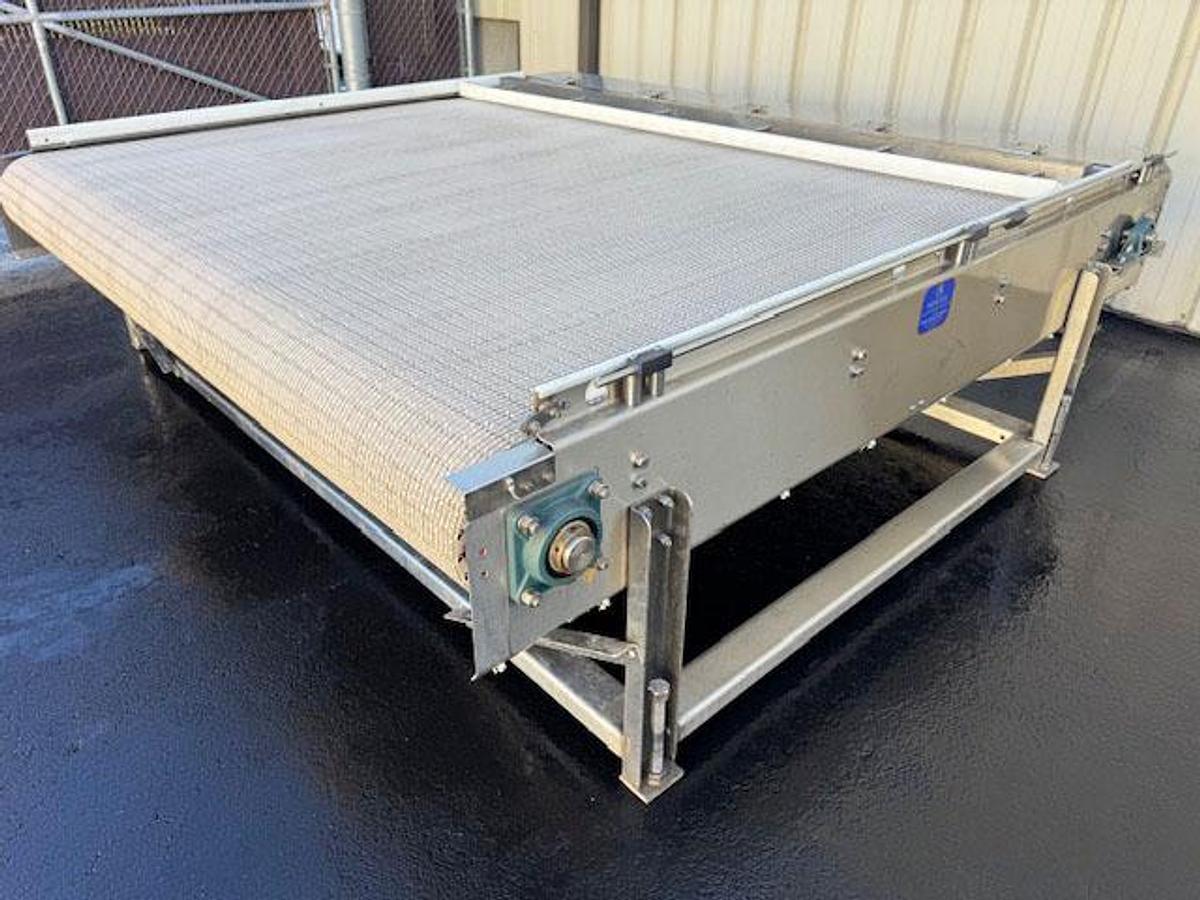 Used NERCON Bi-Directional Accumulation Table, Stainless Steel 9' Wide x 8' Long