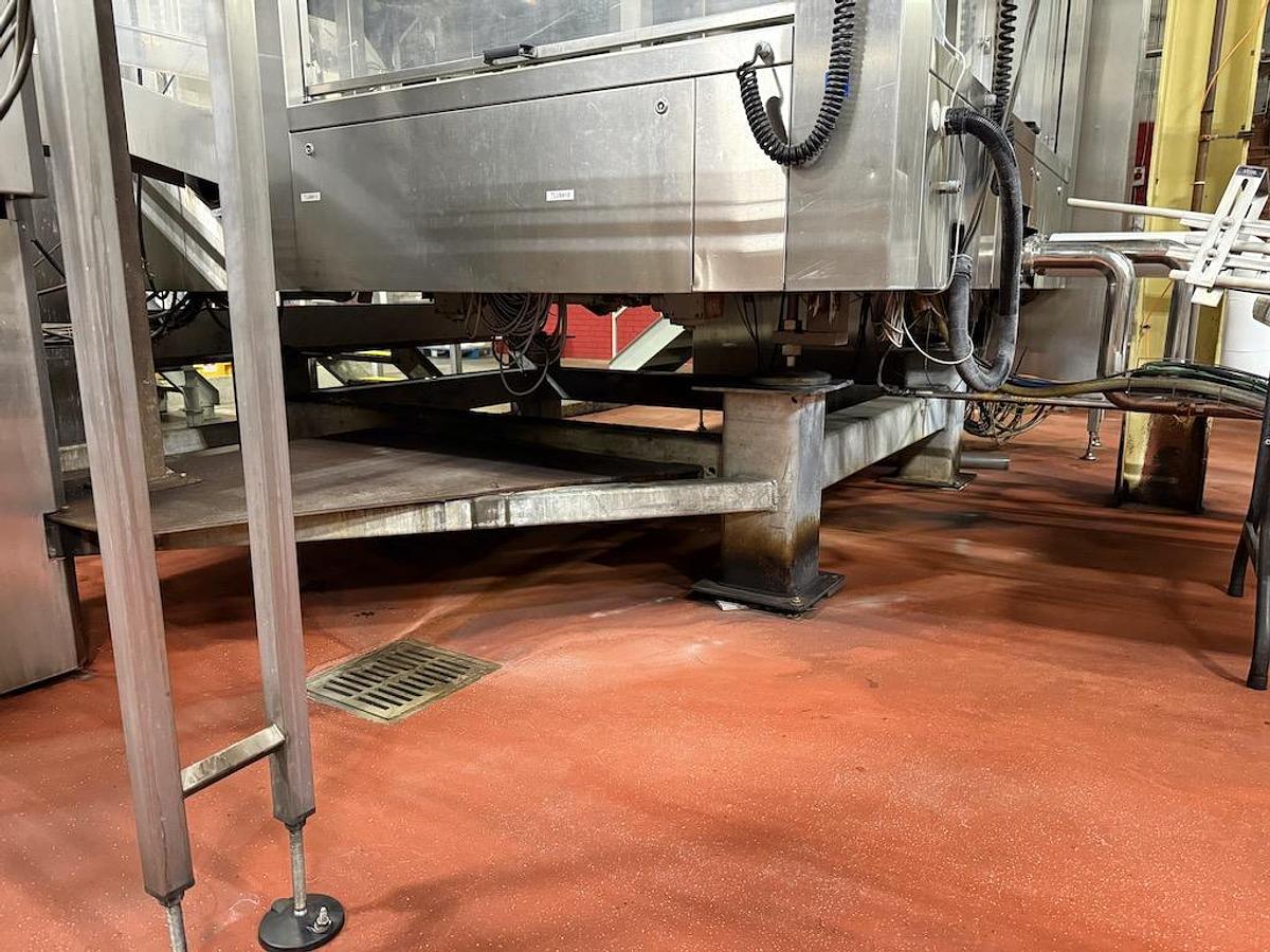 Used used Krones 32 Valve Can Filler / Ferrum 5 Head Seamer