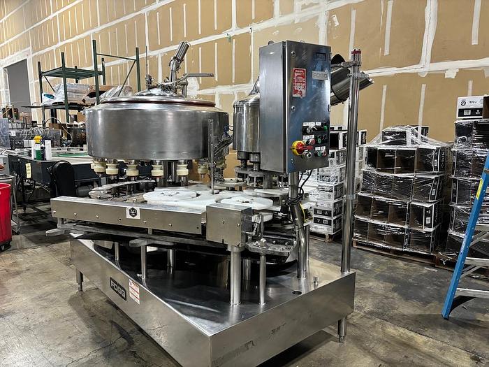 Used FOGG 18 valve Bottle Filler with 5 head Plastic Screw Capper