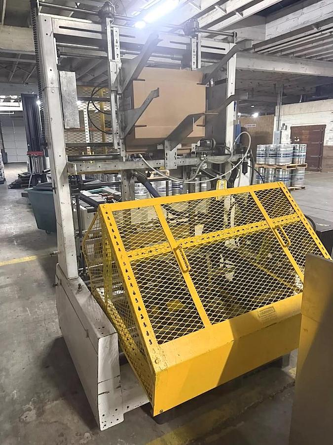 Used SWF Automatic Tray Former - Tray Erector 1T6K with Nordson 3100 Glue System