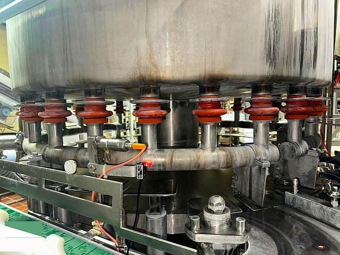 Used Federal 26v Bottle Filler with 8 Head Plastic Screw Capper – Gallon Pitch