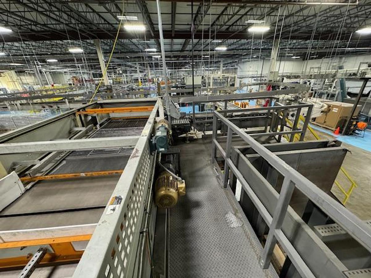 Used Used Alvey Automatic High Speed Case Palletizer, model 881