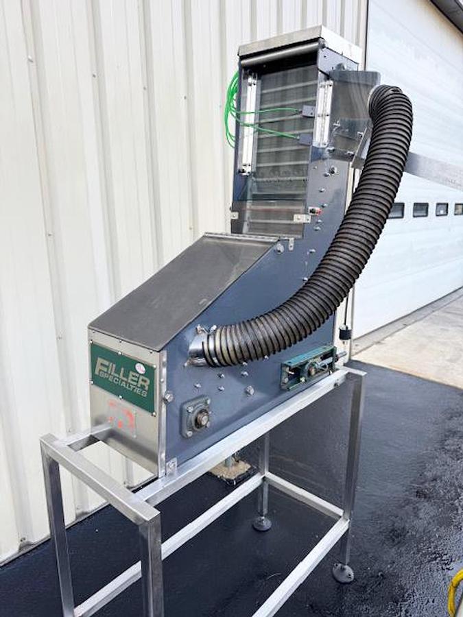 Used Filler Specialties 18/6 Mono-Block Bottle Filler-Capper