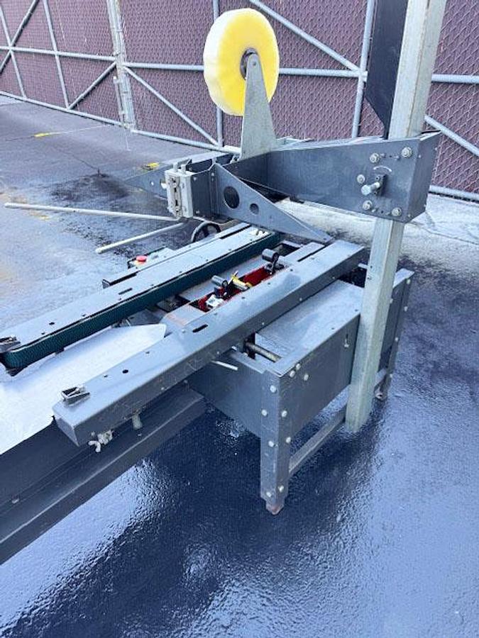 Used Loveshaw Little David SP-304 Semi-Auto Uniform Case Sealer with Case Packing “T” Rail