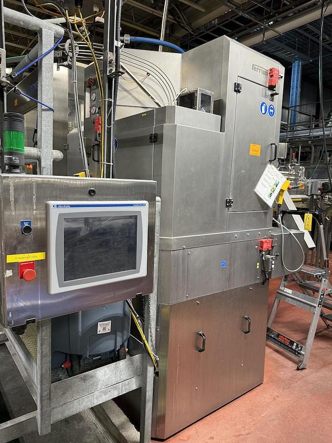 Used used Krones 32 Valve Can Filler / Ferrum 5 Head Seamer