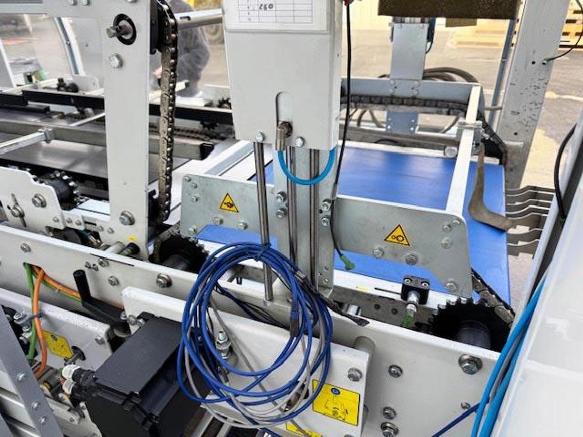 Used SMIpack Automatic Overlap Shrink Wrapper + Tray Former + Laner