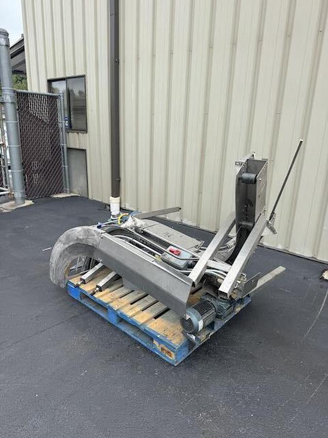 Used Conveyor - Single File 4.5-Inch Wide Stainless Steel Tabletop Conveyors with 90 Degree 45 Degree Curve, Drive Motors, Legs, lot of 144 feet