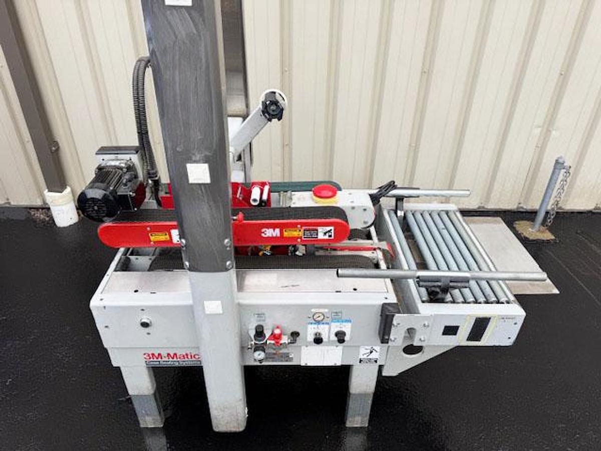 Used 3M-Matic 700r Top & Bottom Random Case Sealer – Taper 3-Inch
