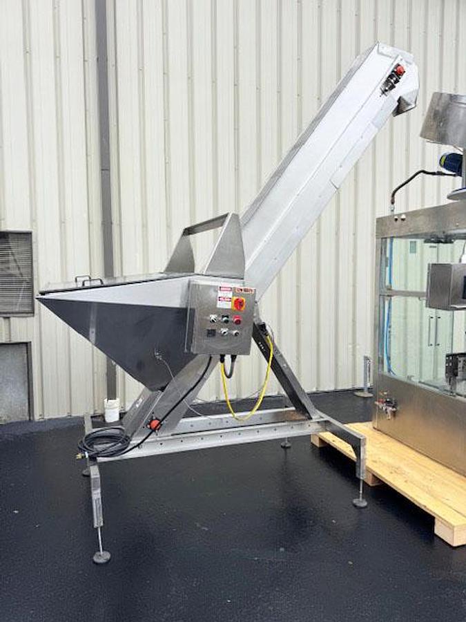 Used MBF CAPMATIC 9-Head Rotary T-Corker with Hopper Elevator Cork Feeder