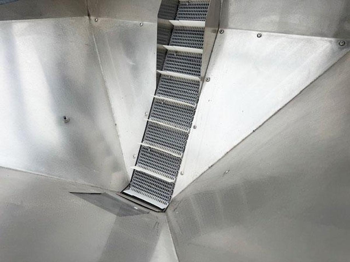 Used MBF CAPMATIC 9-Head Rotary T-Corker with Hopper Elevator Cork Feeder