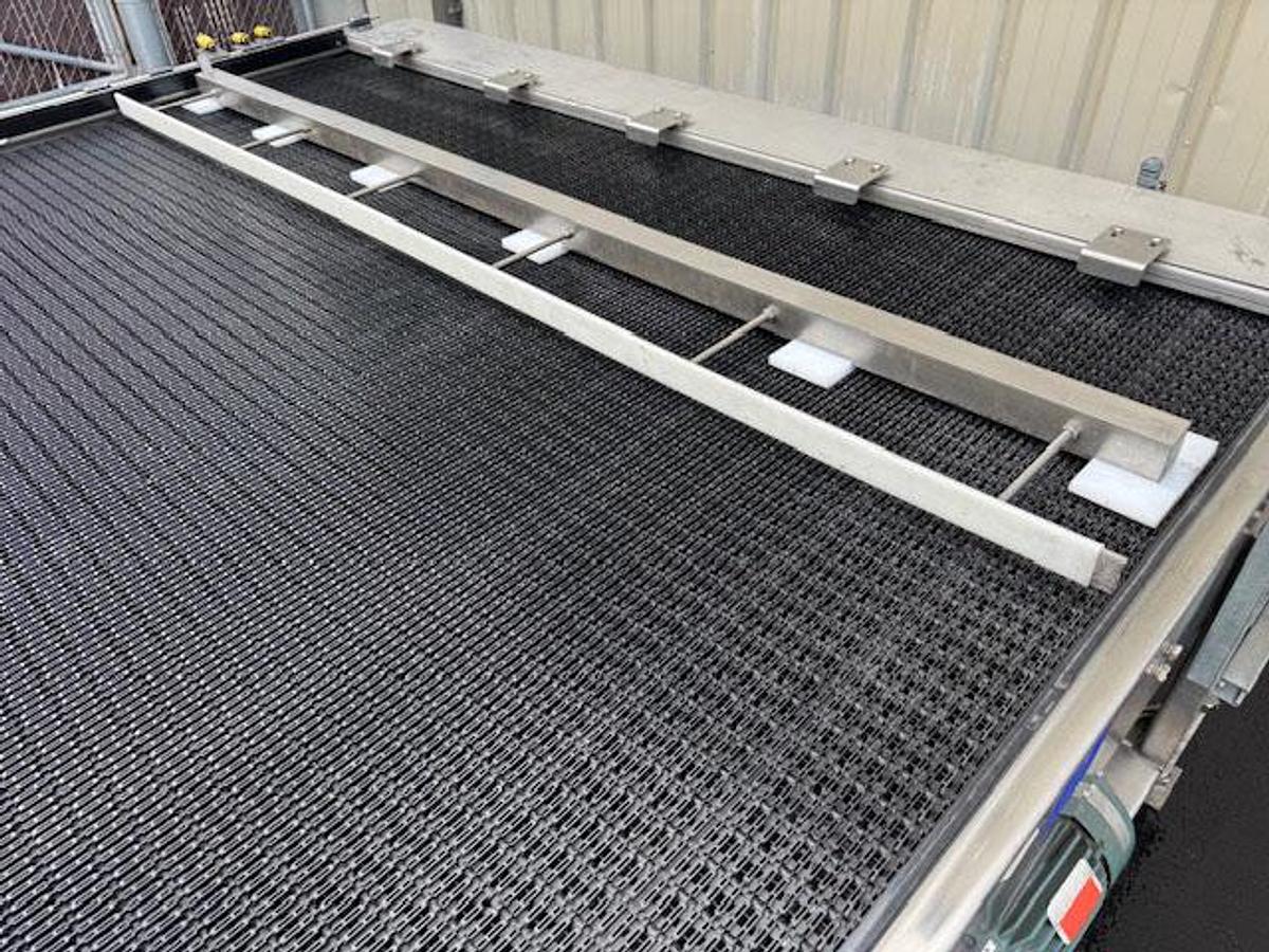 Used NERCON Bi-Directional Accumulation Table, Stainless Steel 9' Wide x 7' Long