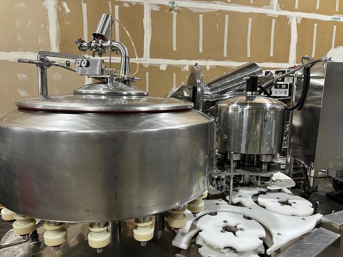 Used FOGG 18 valve Bottle Filler with 5 head Plastic Screw Capper