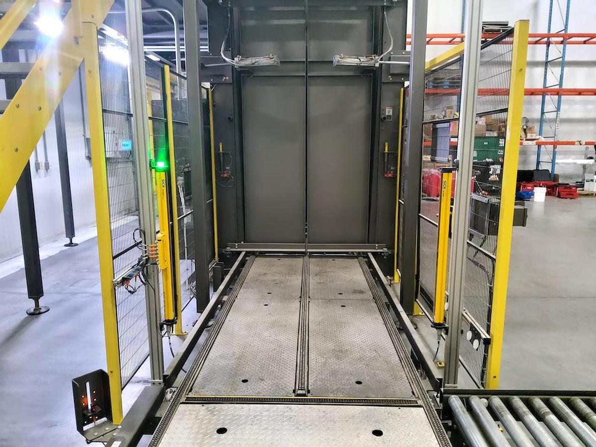 Used Used Busse / SJI Automatic High Level Bulk Container Depalletizer