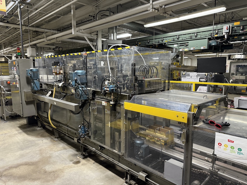 Used Hartness Model 835 Flex Case Packer - Tray Packer