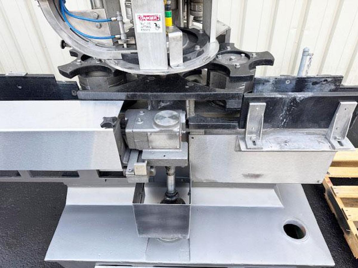 Used Alcoa 4-Head Freestanding Plastic Screw Capper