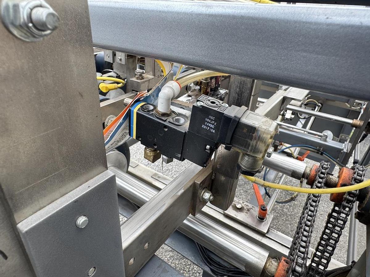 Used WESTROCK 4410 Tray Former / Tray Erector 